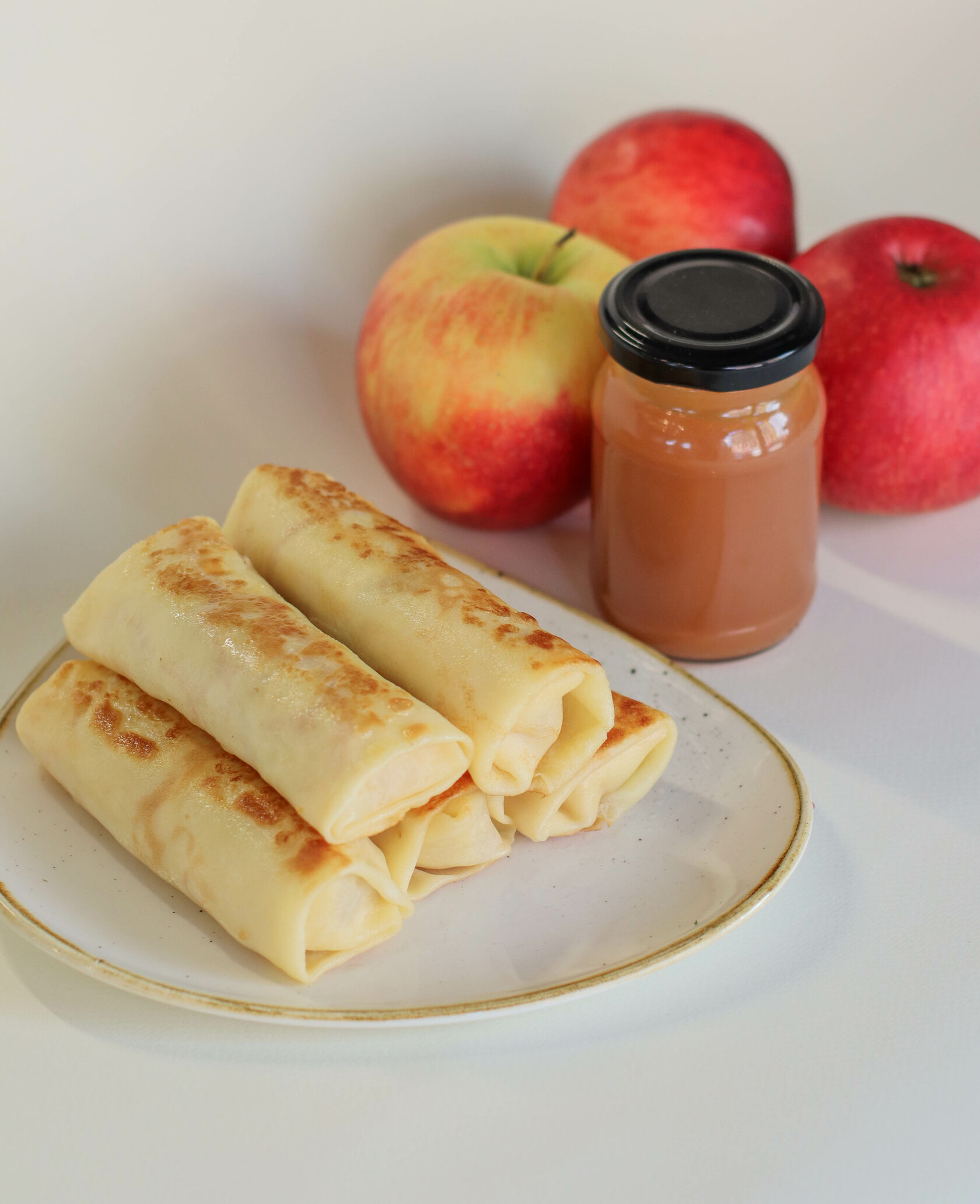 МЛИНЦІ З КАРАМЕЛІЗОВАНИМИ ЯБЛУКАМИ - Зображення 2