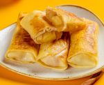МЛИНЦІ З КАРАМЕЛІЗОВАНИМИ ЯБЛУКАМИ