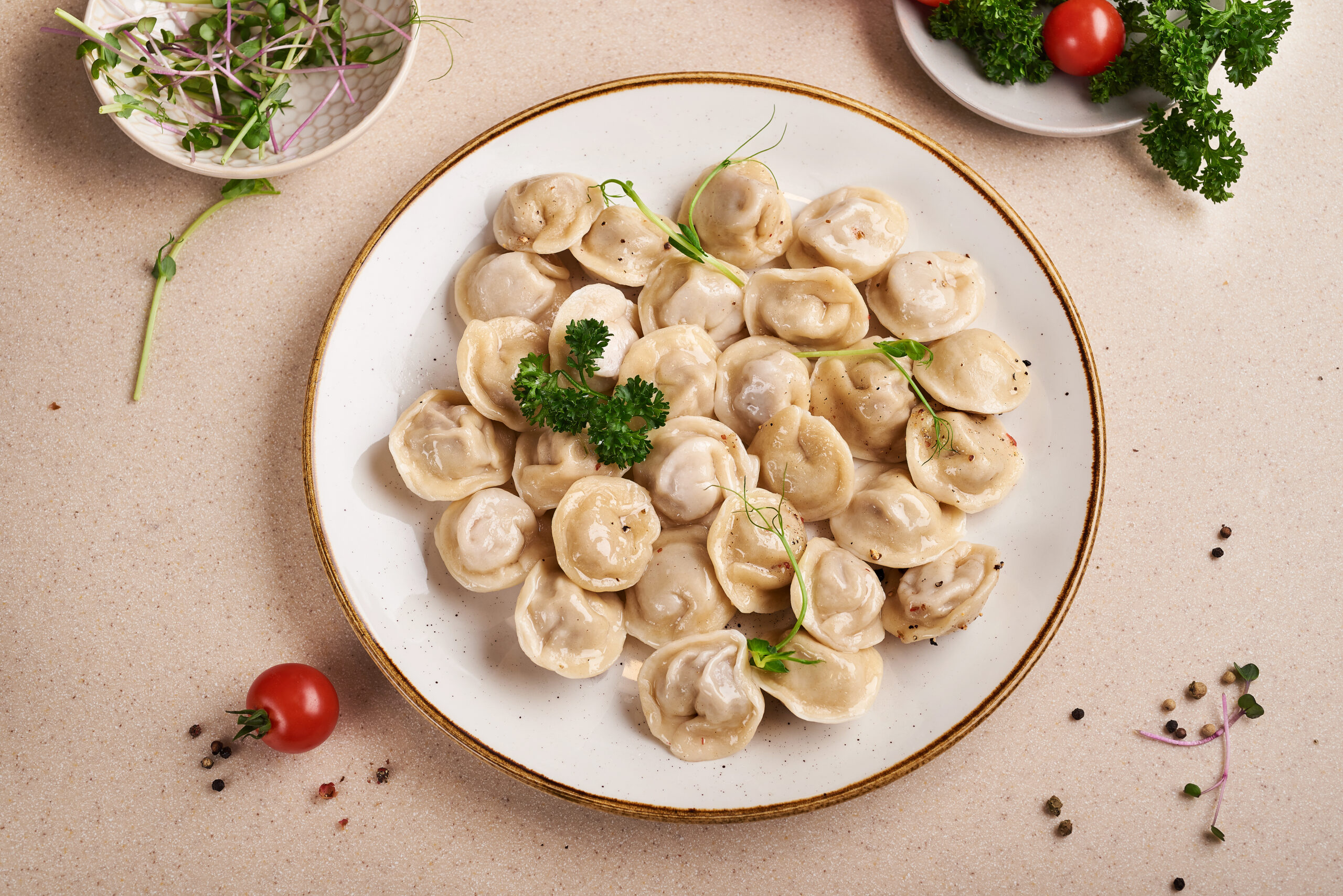 pelmeni-z-kuriatynoiu-ta-svynynoiu-scaled-1.jpg ПЕЛЬМЕНІ З КУРЯТИНОЮ ТА СВИНИНОЮ - Зображення 1